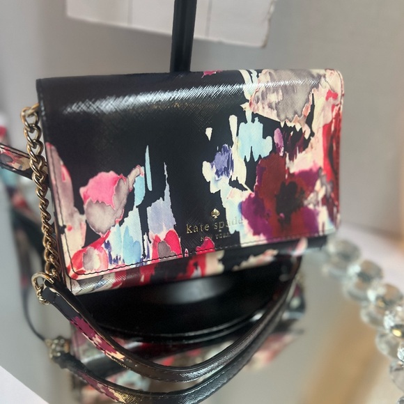 kate spade Handbags - Kate Spade NWOT Black and Pink Floral Crossbody Bag